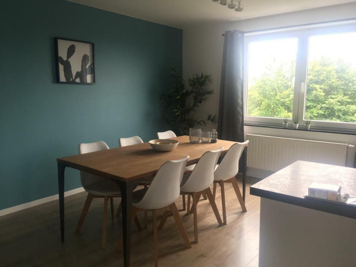 Apartment Living5 *